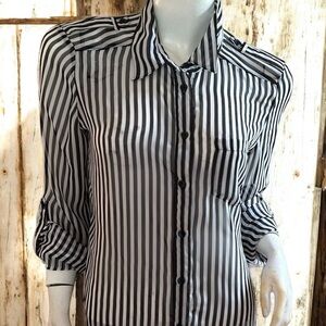 🤑10/$100 By & By  striped silky feel long sleeve button down collar blouse XL